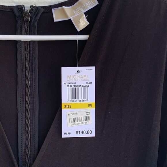 Micheal Kors black jumpsuit with belt. Sleeveless size M - Picture 7 of 8